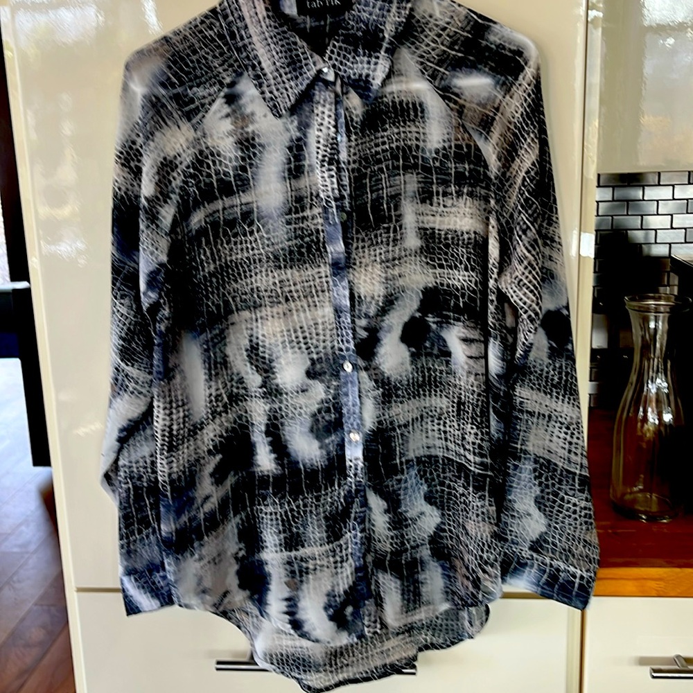 Fab’rik long sleeve blouse